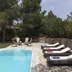Sardegna - Villa Con Parco E Piscina A Carloforte