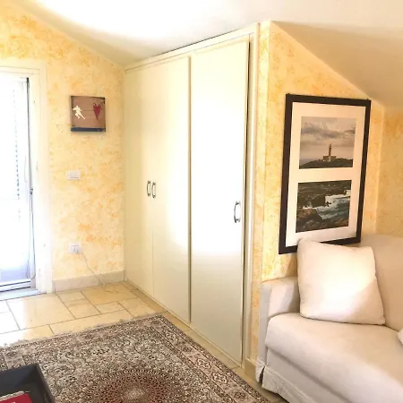 Sardegna - Con Parco E Piscina A