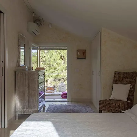 Sardegna - Villa Con Parco E Piscina A Carloforte *