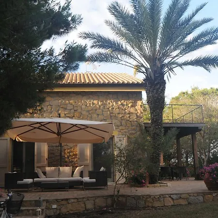 Villa Sardegna - Villa Con Parco E Piscina A Carloforte