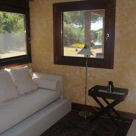 Sardegna - Con Parco E Piscina A