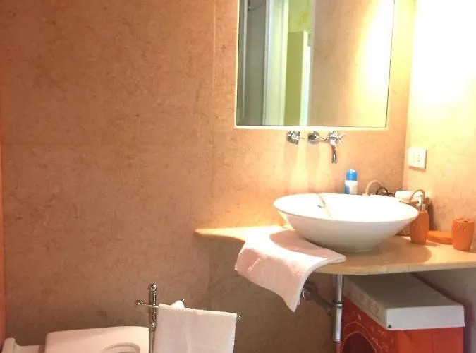 Sardegna - Con Parco E Piscina A Carloforte