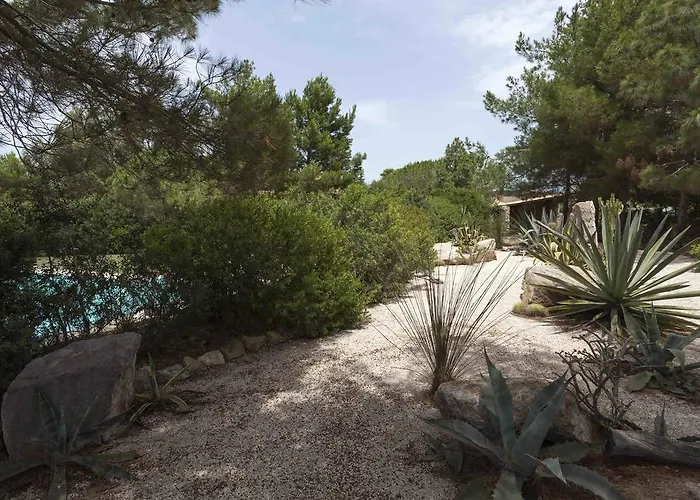 Sardegna - Con Parco E Piscina A * Carloforte